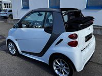 Gebraucht Smart ForTwo Cabrio 71 PS (52 kW) 2014 Weiß Cabrio