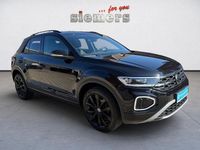 Second-hand VW T-Roc Style 110 CP (80 kW) 2023 Negru SUV