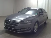 Gebraucht Skoda Superb Style 150 PS (110 kW) 2022 Grau Kombi