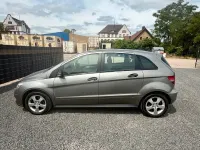 Gebraucht Mercedes B180 109 PS (80 kW) 2008 Grau Van / Kleinbus