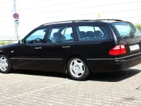 Gebraucht Mercedes E320 Avantgarde 224 PS (164 kW) 1998 Schwarz Kombi