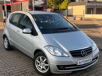 Gebraucht Mercedes A160 95 PS (69 kW) 2012 Silber Kleinwagen