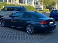 gebraucht BMW 320 d Coupé M - Paket grau
