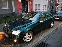 Gebraucht Mercedes C180 143 PS (105 kW) 2006 Grün Limousine