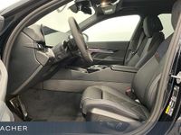 Neu BMW 530e Performance 299 PS (219 kW) 2026 Schwarz Kombi