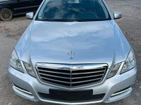 Gebraucht Mercedes E220 Avantgarde 170 PS (125 kW) 2011 Silber Kombi