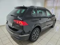 Gebraucht VW Tiguan Life 150 PS (110 kW) 2021 Schwarz SUV