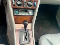 Gebraucht Mercedes 300 147 PS (108 kW) 1992 Schwarz Limousine