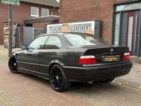 Gebraucht BMW 316 102 PS (75 kW) 1993 Schwarz Coupé