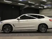 Gebraucht BMW X4 M Sport 190 PS (139 kW) 2020 Weiß SUV