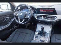 Gebraucht BMW 320 Advantage 190 PS (139 kW) 2020 Weiß Limousine