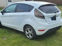 Gebraucht Ford Fiesta Champions Edition 82 PS (60 kW) 2012 Weiß Limousine