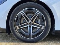 Gebraucht Mercedes EQE350 AMG 214 kW (292 PS) 2024 Weiß Limousine