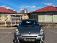 Gebraucht Renault Clio II 100 PS (73 kW) 2010 Grau Limousine