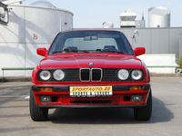 Gebraucht BMW 325 170 PS (125 kW) 1988 Rot Limousine