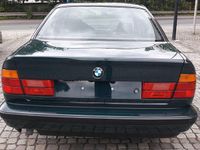 Gebraucht BMW 525 143 PS (105 kW) 1993 Grün Limousine
