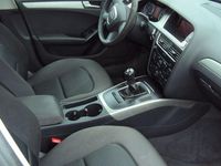 Gebraucht Audi A4 Attraction 160 PS (117 kW) 2008 Grau Limousine