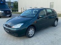 Second-hand Ford Focus 101 CP (74 kW) 2004 Verde Hatchback