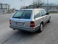 Gebraucht Mercedes E220 150 PS (110 kW) 1995 Silber Kombi