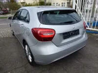 Używany Mercedes A160 102 KM (75 kW) 2017 Srebrny Sedan/Limuzyna