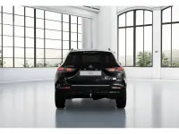 Gebraucht Mercedes GLA200 AMG 150 PS (110 kW) 2025 Metalliclack kosmosschwarz SUV