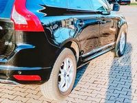 Gebraucht Volvo XC60 Summum 181 PS (133 kW) 2015 Schwarz SUV