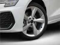 Neu Audi A3 S-Line 204 PS (150 kW) 2026 Gletscherweiß metallic Limousine