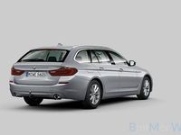 Gebraucht BMW 520 Luxury Line 190 PS (139 kW) 2017 Glaciersilber Kombi