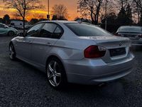 Gebraucht BMW 320 170 PS (125 kW) 2008 Titansilber metallic Limousine
