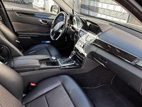 Gebraucht Mercedes E250 204 PS (150 kW) 2010 Schwarz Limousine