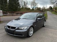 Gebraucht BMW 318 143 PS (105 kW) 2007 Grau Limousine