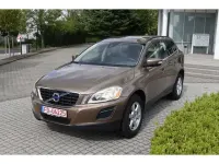 Gebraucht Volvo XC60 Momentum 163 PS (119 kW) 2012 Braun SUV