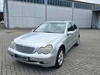 Gebraucht Mercedes C220 143 PS (105 kW) 2001 Silber Limousine