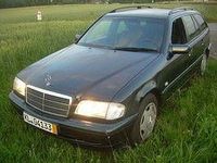 Gebraucht Mercedes C200 102 PS (75 kW) 1999 Andere farbe metallic Limousine