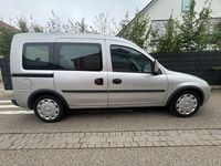 Gebraucht Opel Combo Edition 90 PS (66 kW) 2007 Silber Van / Kleinbus