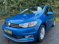 Gebraucht VW Touran Highline 150 PS (110 kW) 2017 Caribbean blue Van / Kleinbus