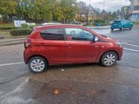 Gebraucht Peugeot 108 Active 72 PS (52 kW) 2021 Rot Limousine