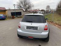Gebraucht Mini ONE 75 PS (55 kW) 2009 Pure silver metallic Kleinwagen