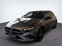 Gebraucht Mercedes A200 Night 163 PS (119 kW) 2026 Metalliclack mountaingrau Coupé