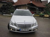 Gebraucht Mercedes E220 170 PS (125 kW) 2011 Silber Kombi