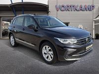Gebraucht VW Tiguan 150 PS (110 kW) 2022 Deep black perleffekt (metallic) SUV