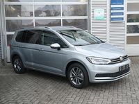 Neu VW Touran Edition 150 PS (110 kW) 2026 Oyster silber metallic Van / Kleinbus