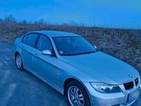 Gebraucht BMW 318 129 PS (94 kW) 2006 Silber Limousine