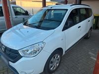 Gebraucht Dacia Lodgy Ambiance 102 PS (75 kW) 2017 Weiß Van / Kleinbus