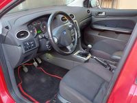 Gebraucht Ford Focus Sport 116 PS (85 kW) 2005 Rot Limousine