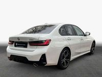 Neu BMW 318 Performance 156 PS (114 kW) 2026 Weiß Limousine