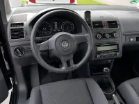 Gebraucht VW Touran Trendline 105 PS (77 kW) 2015 Grau Van / Kleinbus