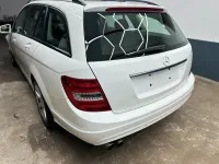 Gebraucht Mercedes C200 Elegance 136 PS (100 kW) 2014 Weiß Kombi