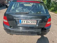 Gebraucht Mercedes C180 Elegance 120 PS (88 kW) 2012 Limousine