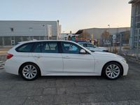 Gebraucht BMW 330 M Sport 252 PS (185 kW) 2017 Weiß Kombi
